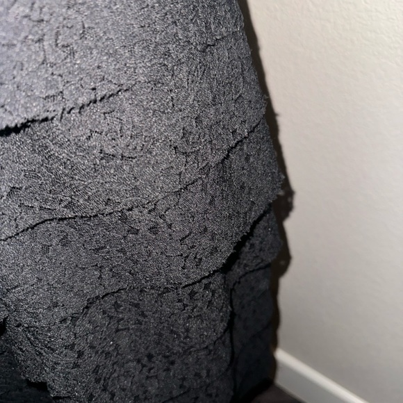 DRESS BARN COLLECTION PETITE Black Sleeveless Layered Lace Dress Size 10P - Picture 3 of 5